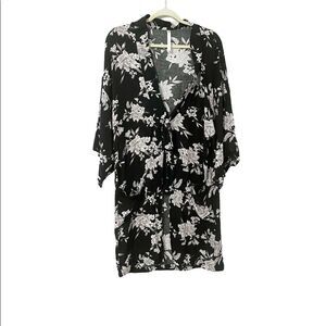 Spiritual Gangster Black Grey Floral Robe OS